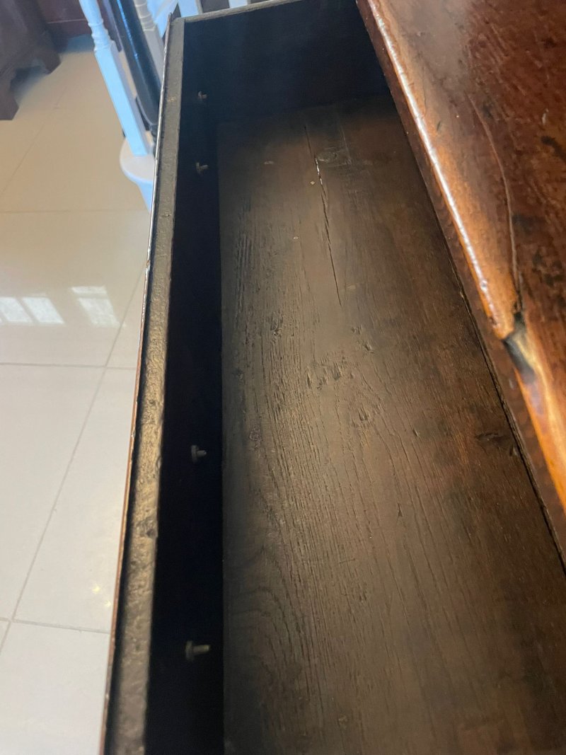 Antique George III Outstanding Quality Oak Welsh Dresser and Original Plate Rack - Image 9